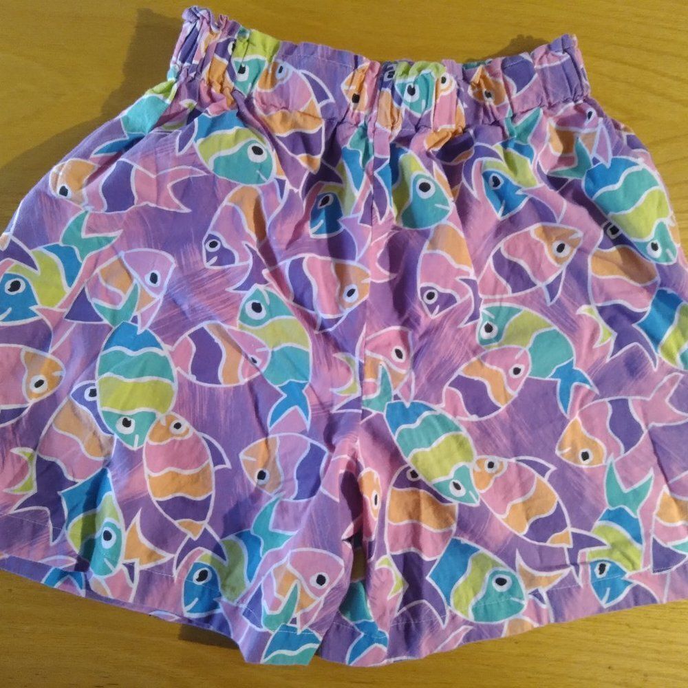 Vintage Multicolor Fish Print Women's Shorts